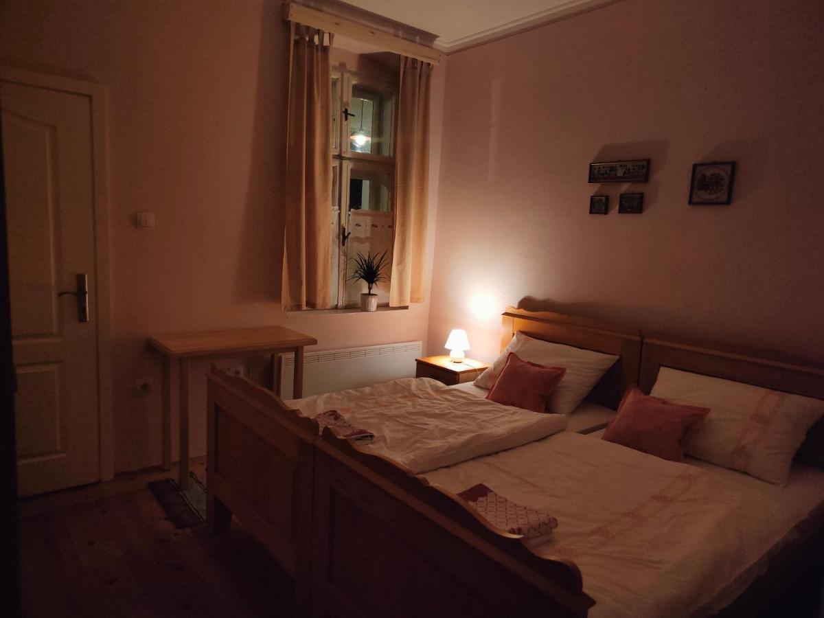 Ethno&Coffee House Tulip Bed & Breakfast Glozan Dış mekan fotoğraf